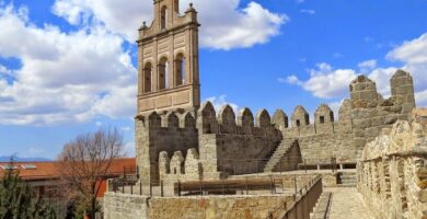 ¿Por qué se llama Arco de los Gitanos en Ávila?