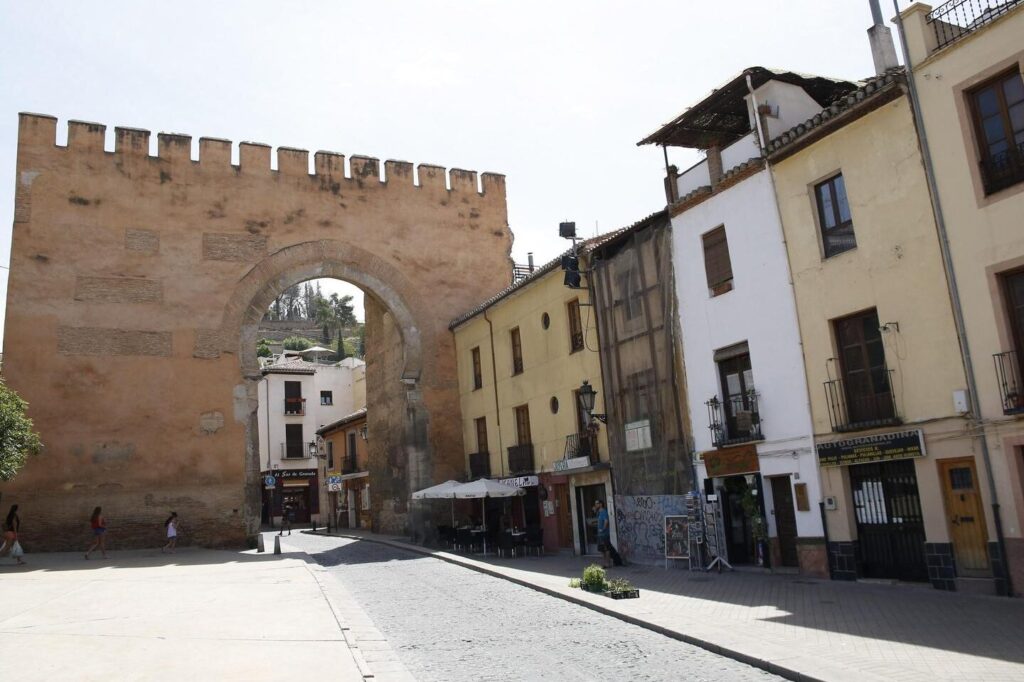 ¿Por qué se llama Arco Elviera? ¿Por qué se llama Arco Elviera?