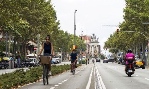 ¿Por qué se llama Avenida del Paralelo? ¿Por qué se llama Avenida del Paralelo?