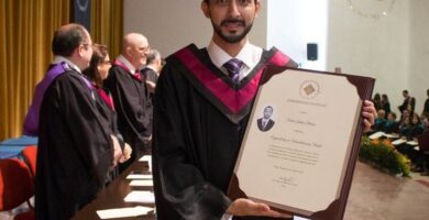 ¿Por qué se llama beca a la graduación? ¿Por qué se llama beca a la graduación?