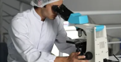 ¿Por qué se llama Biomedicina? ¿Por qué se llama Biomedicina?