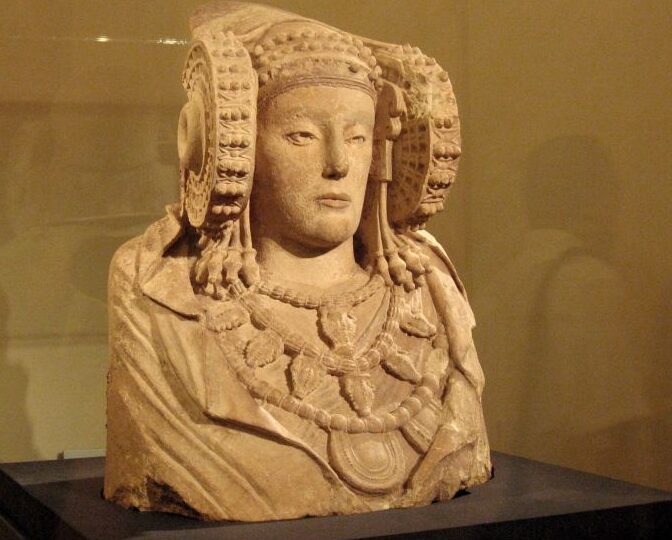 ¿Por qué se llama La Dama de Elche? ¿Por qué se llama La Dama de Elche?