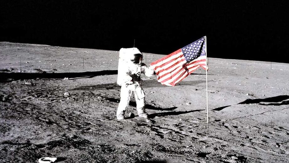 ¿Por qué se llama la luna de los coches? ¿Por qué se llama la luna de los coches?