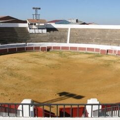 ¿Por qué se llama la plaza de toros de Albacete La Chata? ¿Por qué se llama la plaza de toros de Albacete La Chata?