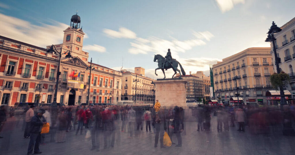 ¿Por qué se llama la Puerta del Sol? ¿Por qué se llama la Puerta del Sol?