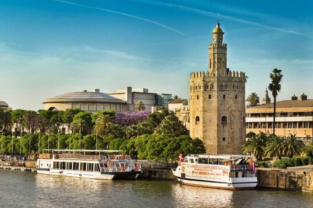 ¿Por qué se llama la Torre del Oro? ¿Por qué se llama la Torre del Oro?