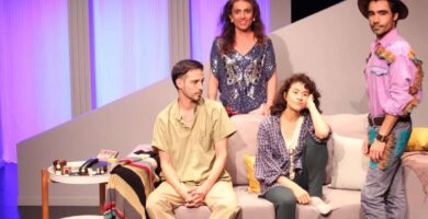 ¿Por qué se llaman dramaturgos las personas que escriben teatro?
