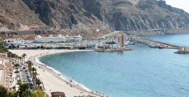 ¿Por qué se llama Aguadulce? ¿Por qué se llama Aguadulce?