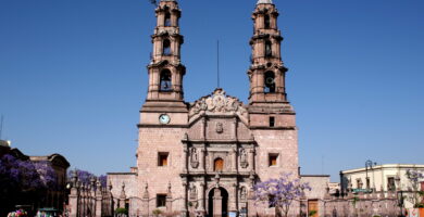 ¿Por qué se llama Aguascalientes? ¿Por qué se llama Aguascalientes?