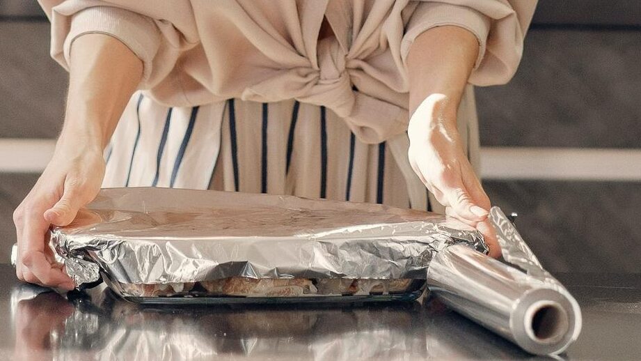 ¿Por qué se llama al papel de aluminio albal? ¿Por qué se llama al papel de aluminio albal?