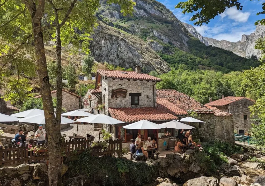 ¿Por qué se llama Naranco de Bulnes? ¿Por qué se llama Naranco de Bulnes?