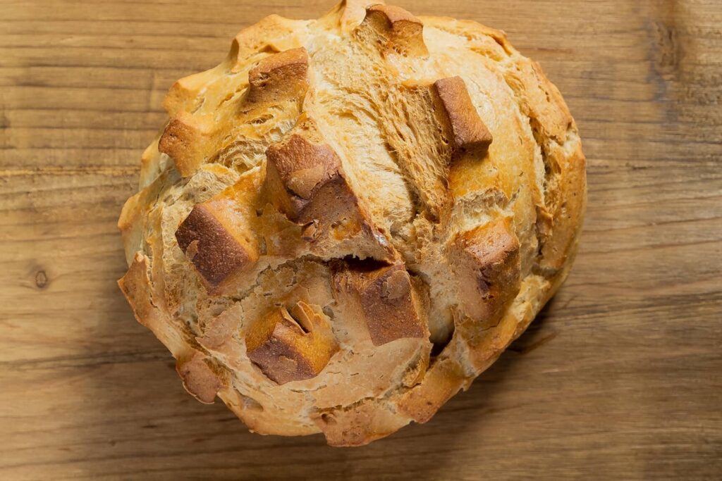 ¿Por qué se llama pan bregado al pan candeal? ¿Por qué se llama pan bregado al pan candeal?