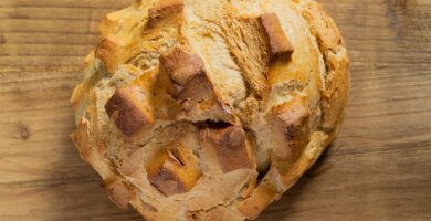 ¿Por qué se llama pan bregado al pan candeal?