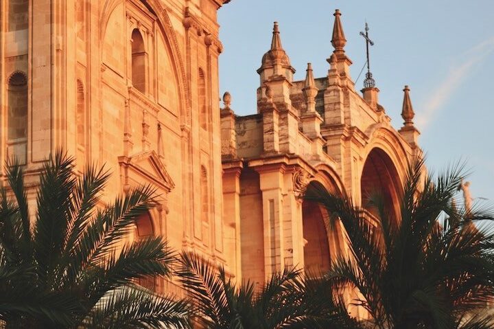 ¿Por qué se llama Plaza de las Pasiegas en Granada?