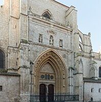 ¿Por qué se llama Puerta de los Reyes Catedral de Palencia? ¿Por qué se llama Puerta de los Reyes Catedral de Palencia?