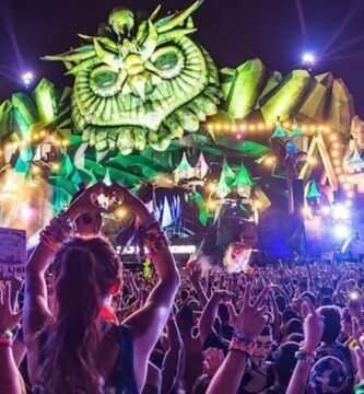 ¿Por qué se llama Rave?