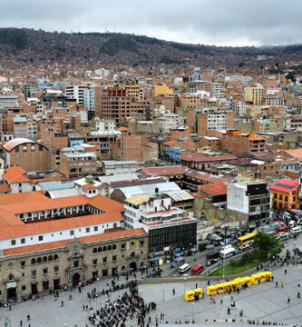 ¿Por qué se llama Sucre la capital de Bolivia?
