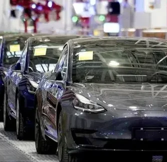 ¿Por qué se llama Tesla?