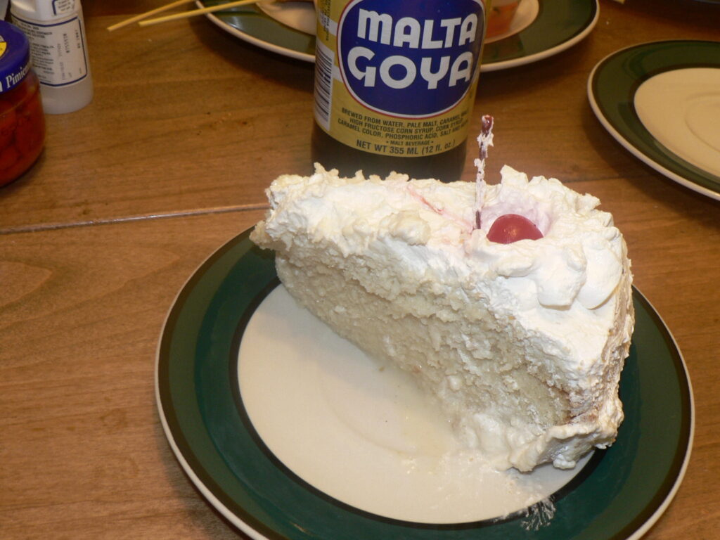 ¿Por qué se llama tres leches? ¿Por qué se llama tres leches?