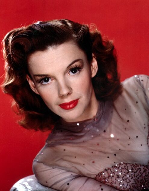 ¿Por qué se llaman victory rolls? ¿Por qué se llaman victory rolls?
